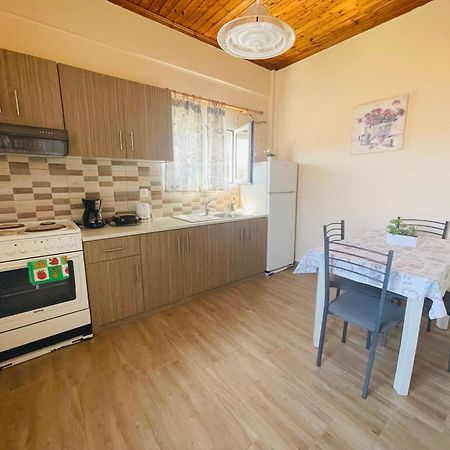 Fergani Apartments Moudhros ภายนอก รูปภาพ