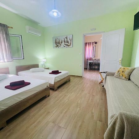 Fergani Apartments Moudhros ภายนอก รูปภาพ