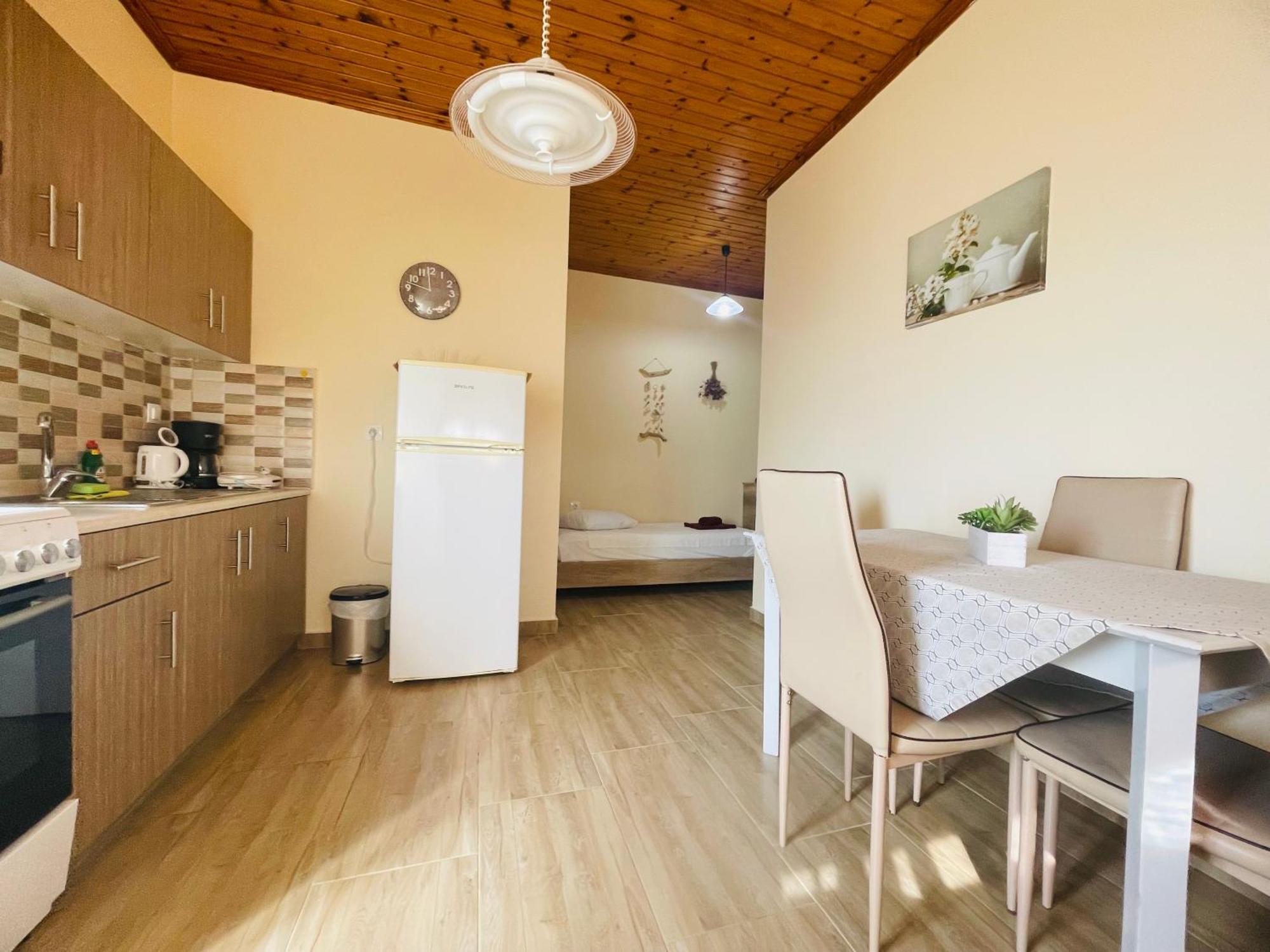 Fergani Apartments Moudhros ภายนอก รูปภาพ